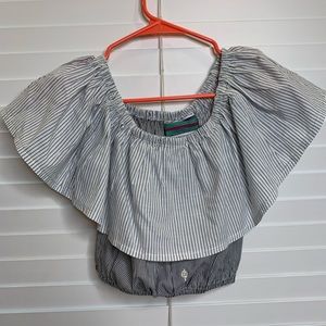 Urban Outfitters Off the shoulder Crop blouse